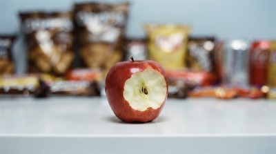 印度政府出手對抗兒童肥胖 擬禁學校周邊販售垃圾食品